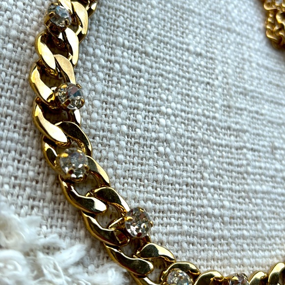 Beautiful necklace..alternating high/low stones on a chain link  with extender - Picture 7 of 9